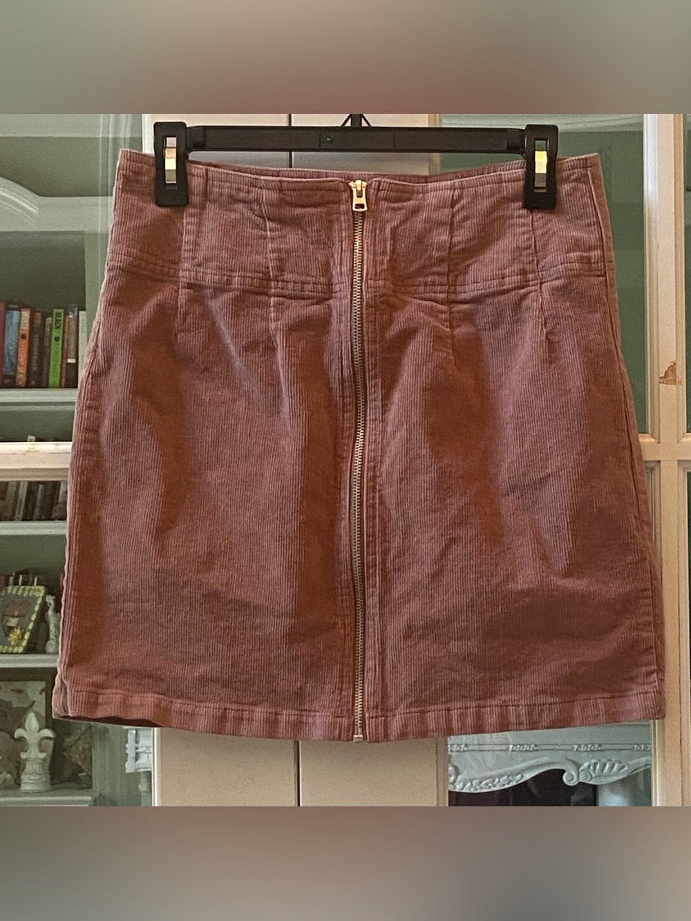 wild fable Mauve Corduroy Front-Zip Mini Skirt Size 6